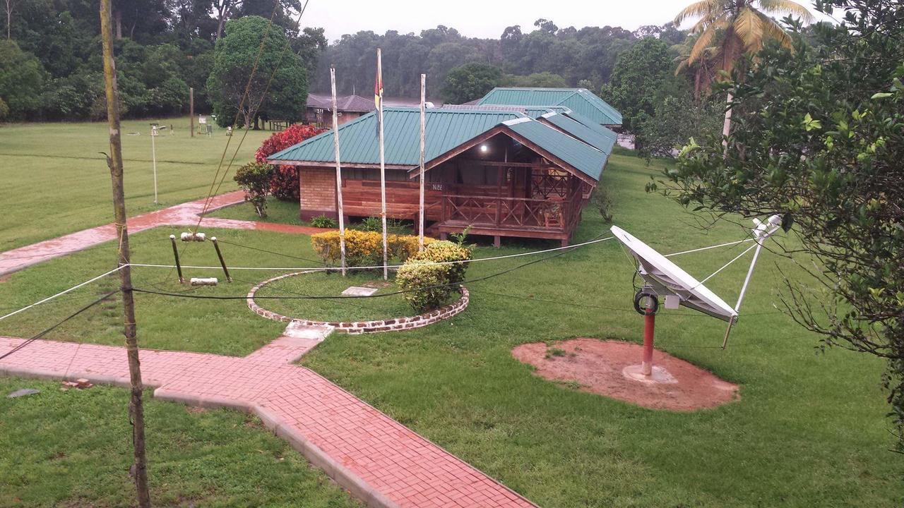 Iwokrama River Lodge Makari Esterno foto