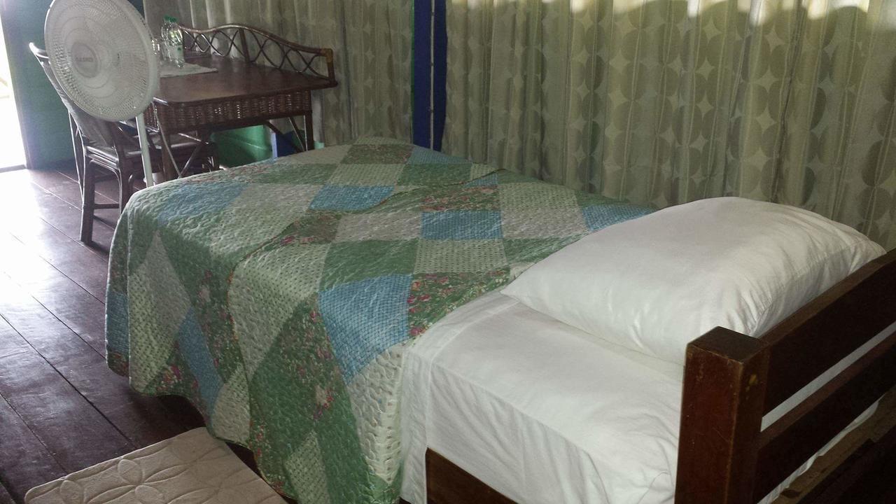 Iwokrama River Lodge Makari Esterno foto